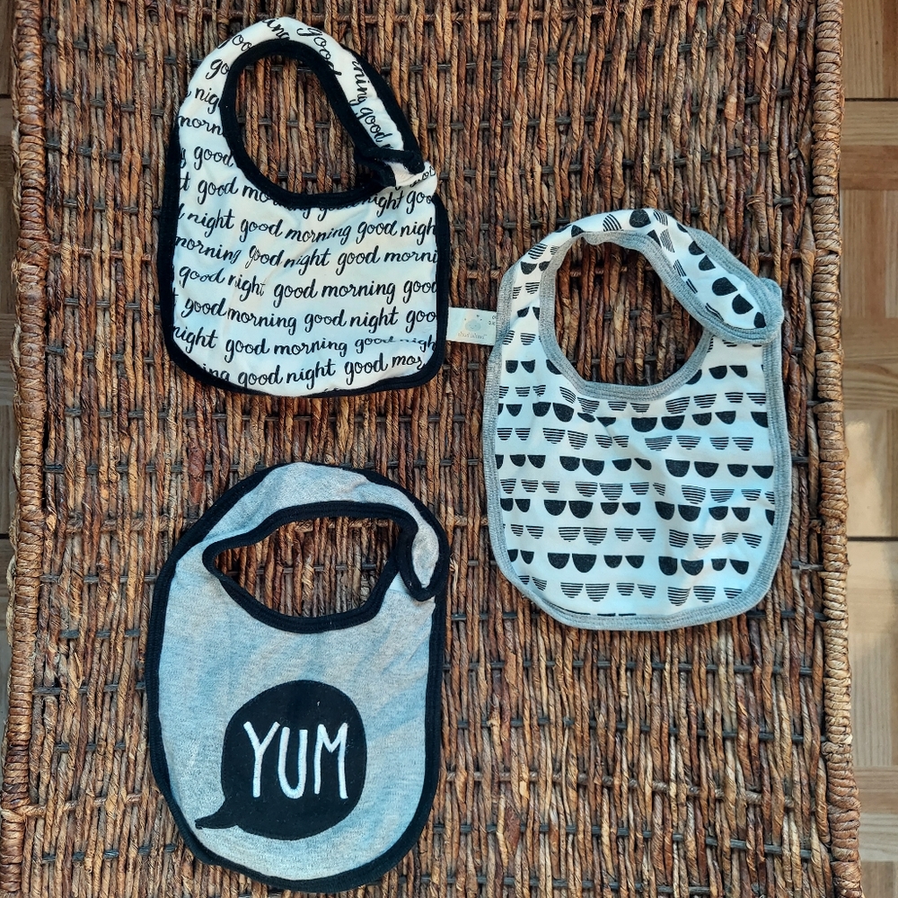 Cloud Island Target (3) Black & White Baby Bibs